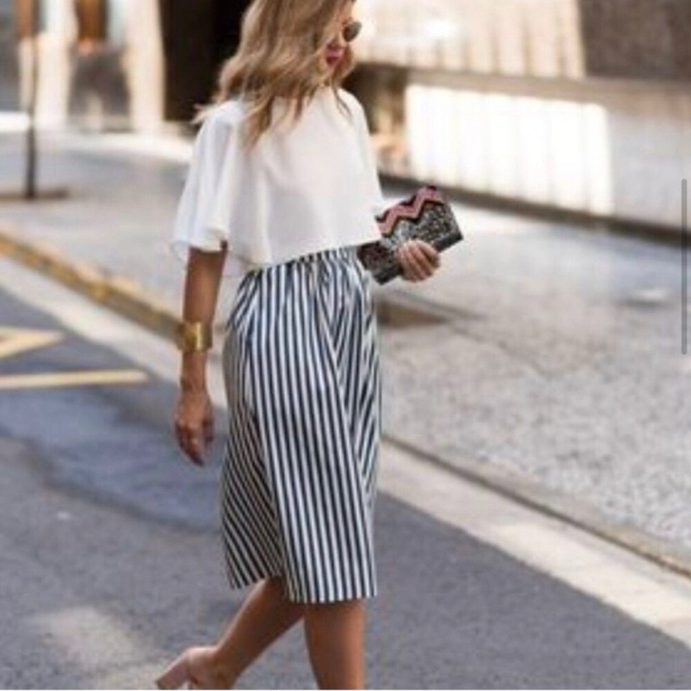 Zara Striped Navy and White Full Midi Skirt L Pockets Nautical